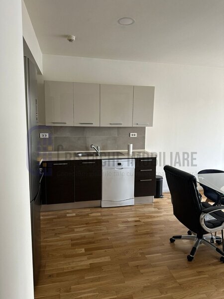 Apartament penthouse, 4 camere, 3 bai, 2 locuri de parcare